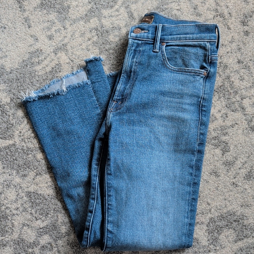 MOTHER The Insider Crop Step Frey Jeans In Denim Wash